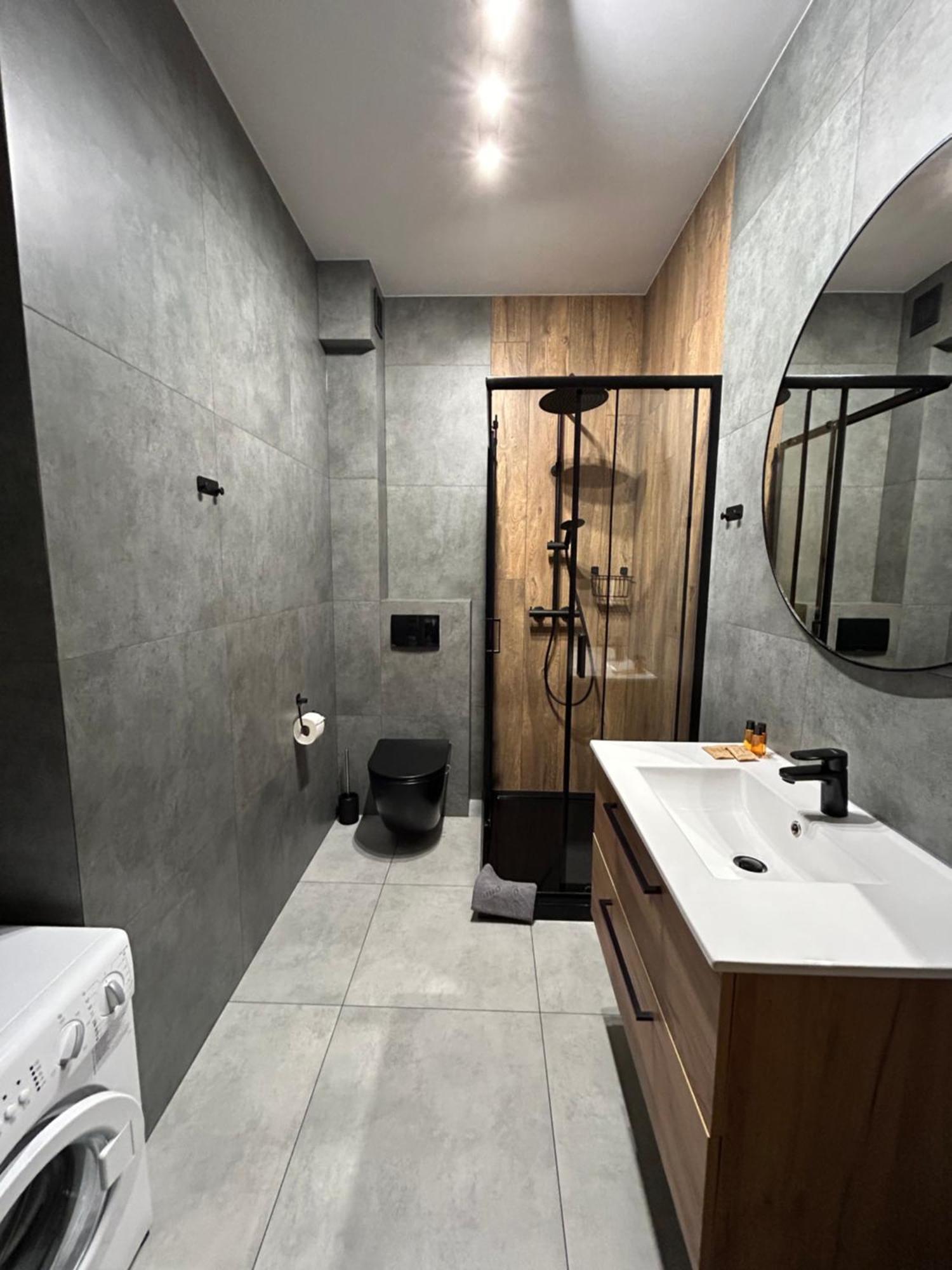 Apartamenty 77 เชสโตฮอวา ภายนอก รูปภาพ
